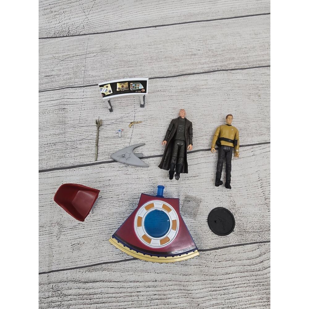 Star Trek 2009 Lot. Kirk. Nero